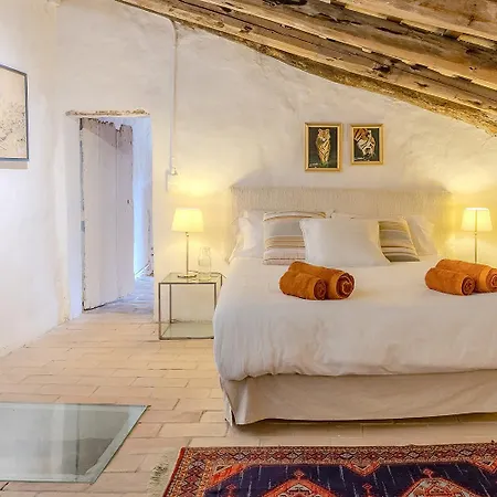 Mas D'en Giralt 1722, Exclusiva Masia Catalana En El Parc Natural Del Garraf, Ideal Familias, Grupos Y Celebraciones Intimas, Jardines Privados Y Barbacoa, A 10 Min De