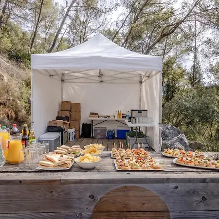 别墅 Mas D'en Giralt 1722, Exclusiva Masia Catalana En El Parc Natural Del Garraf, Ideal Familias, Grupos Y Celebraciones Intimas, Jardines Privados Y Barbacoa, A 10 Min De