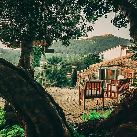 فيلة Masia Mas De Giralt سيدجيس